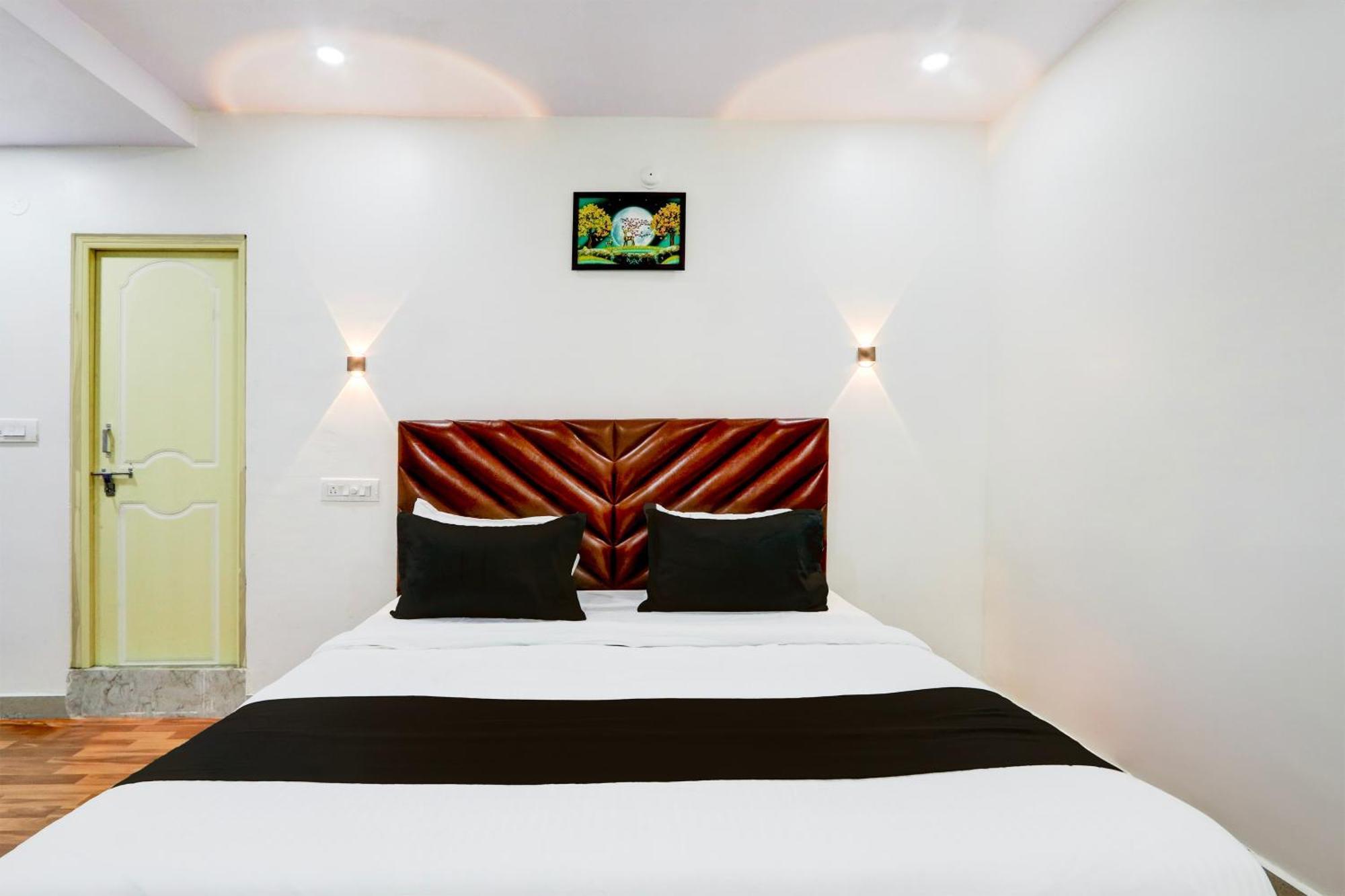 Hotel O Rms Grand Patancheru 外观 照片