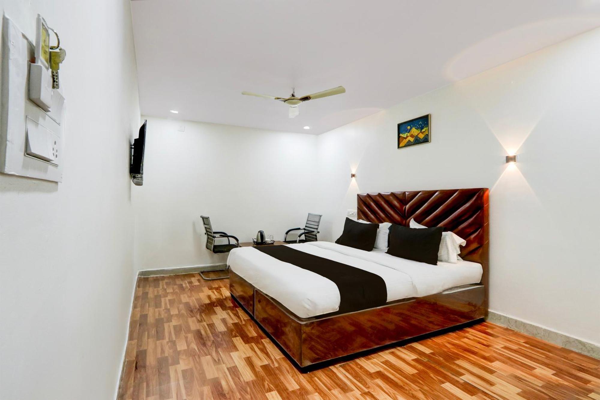 Hotel O Rms Grand Patancheru 外观 照片