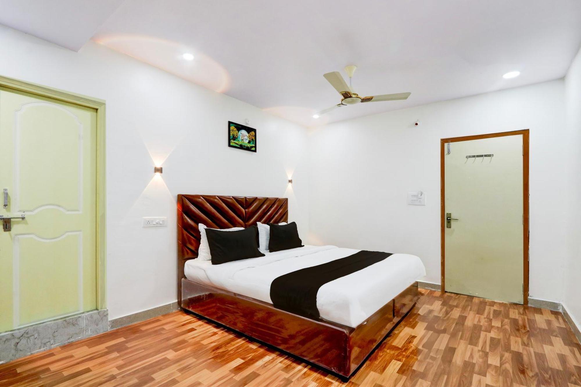 Hotel O Rms Grand Patancheru 外观 照片