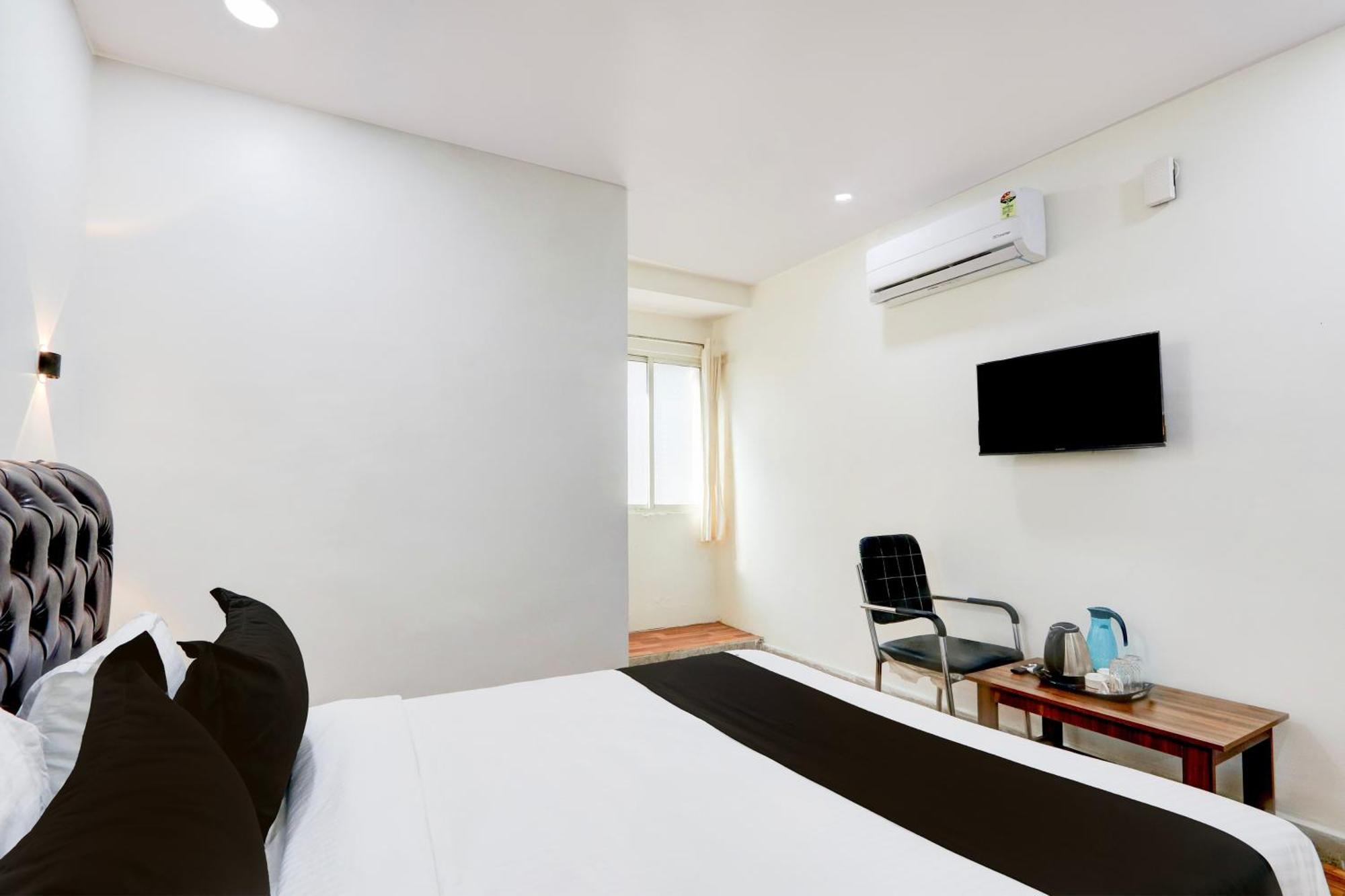 Hotel O Rms Grand Patancheru 外观 照片