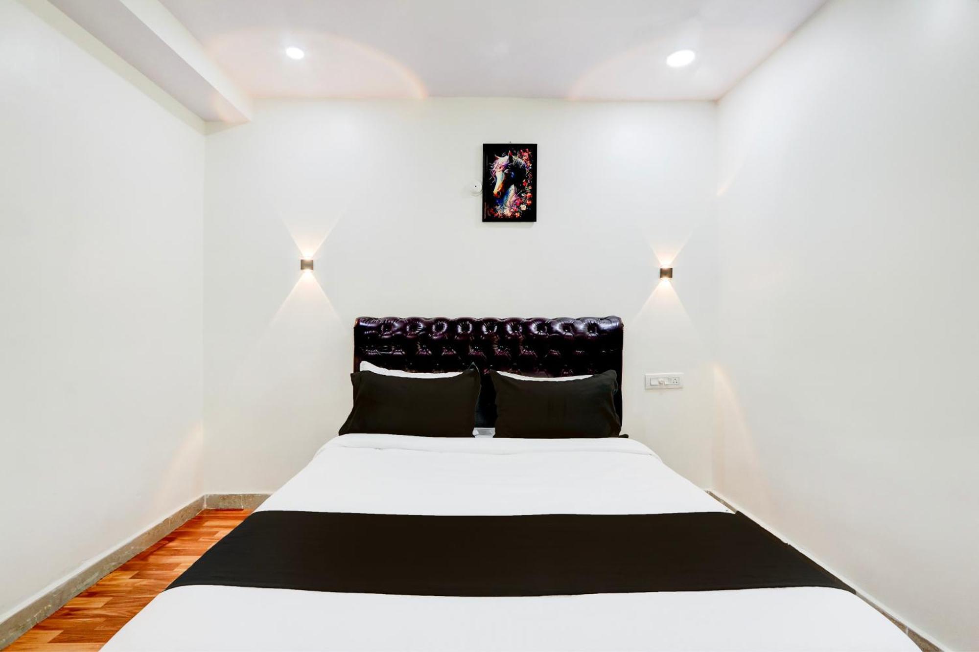 Hotel O Rms Grand Patancheru 外观 照片