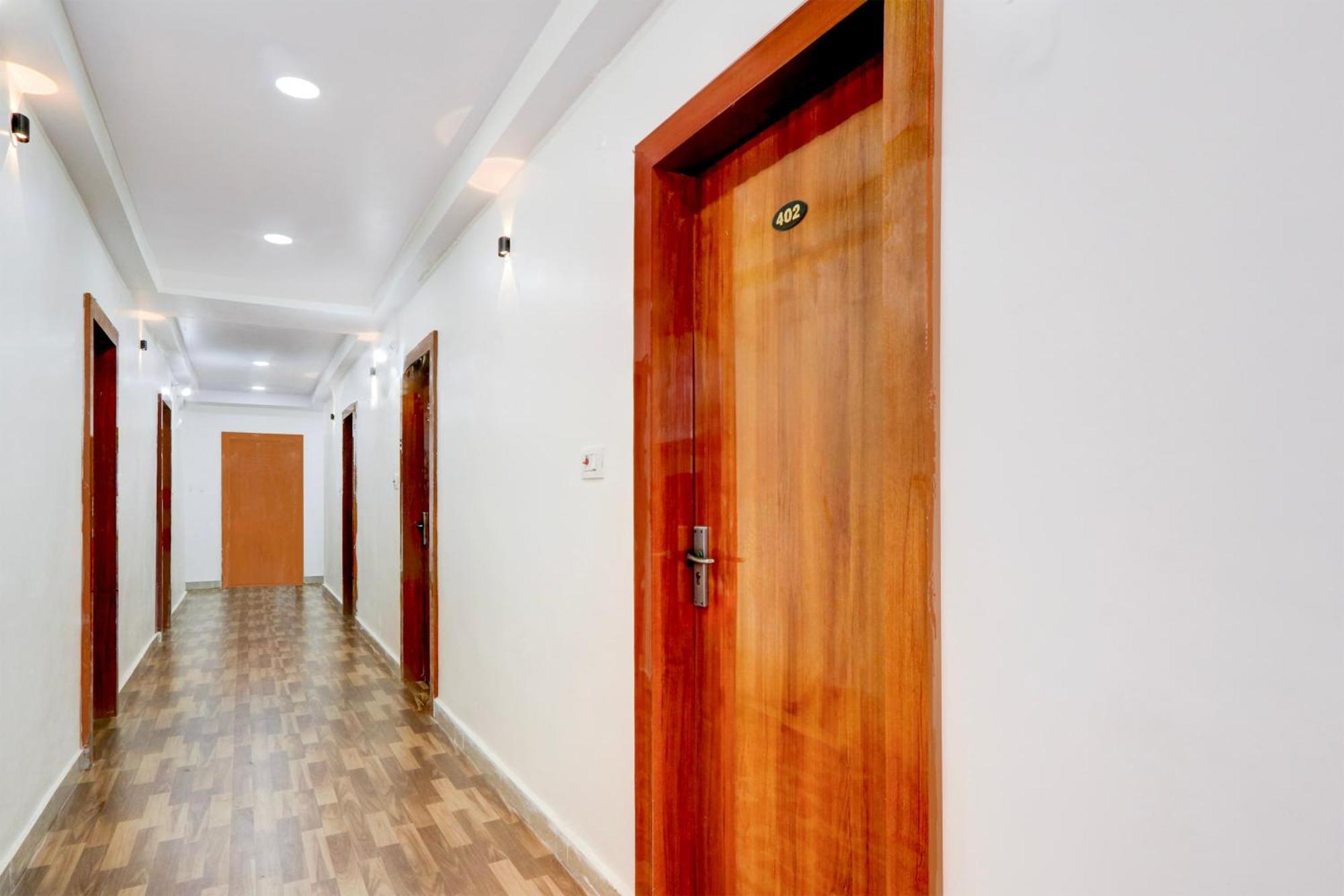 Hotel O Rms Grand Patancheru 外观 照片